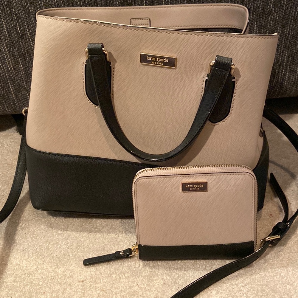 Kate Spade Bucket Bag (with matching wallet) excellent condition!